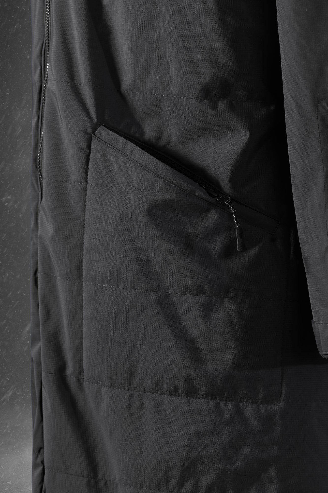 Alpine Pro Robe - Black