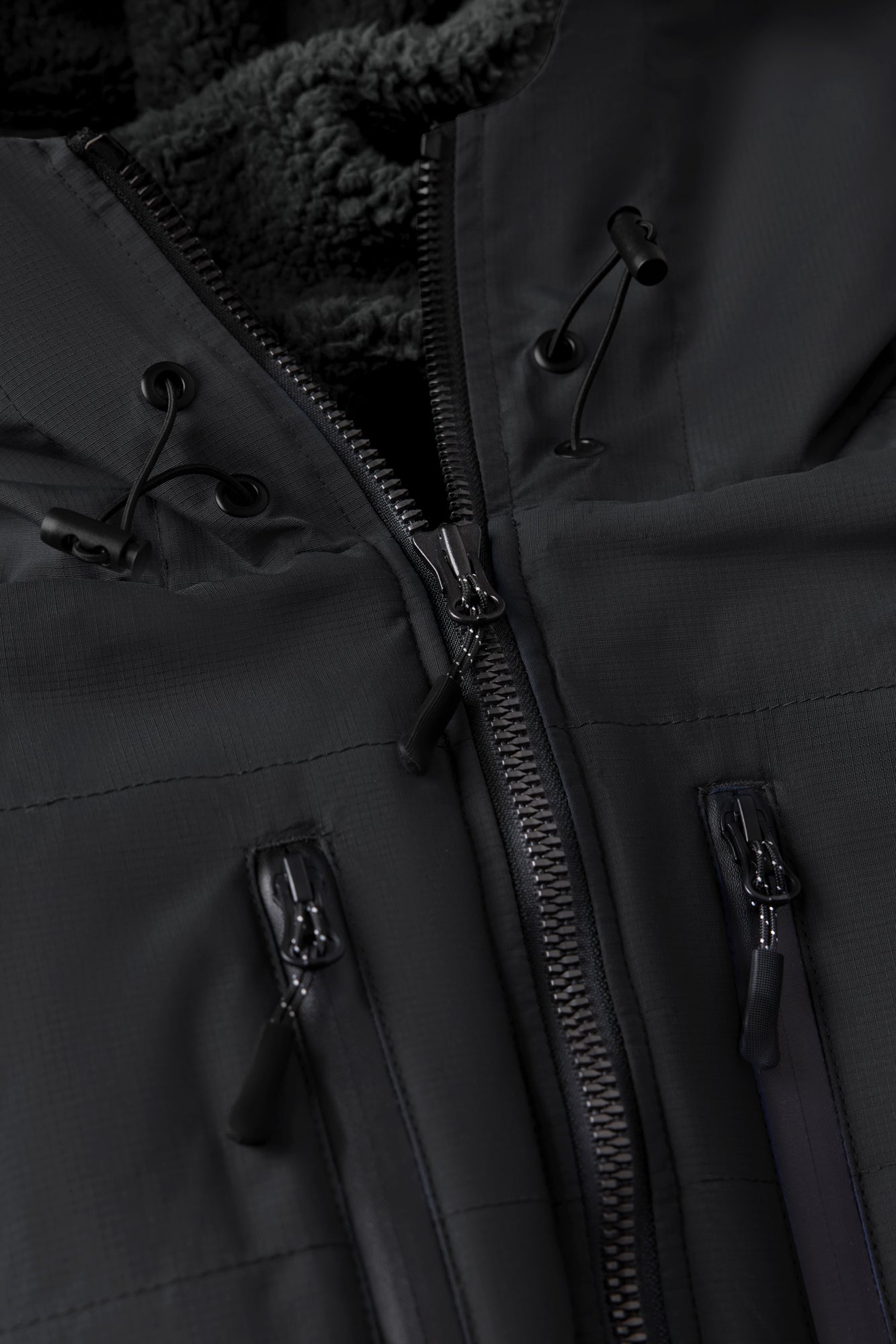 Alpine Pro Robe - Black