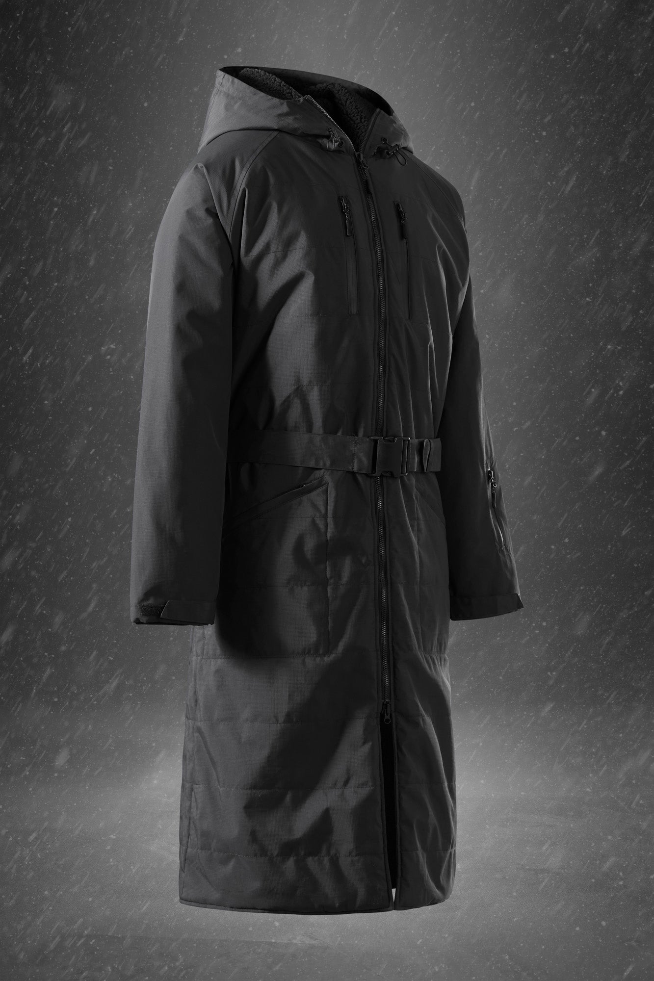 Alpine Pro Robe - Black